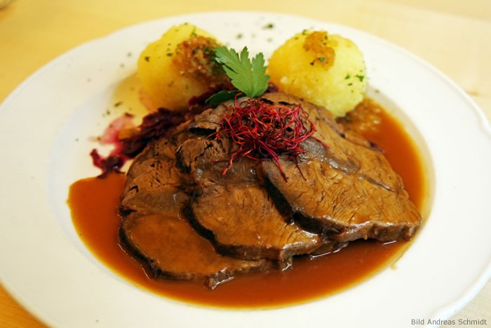 Sächsischer Sauerbraten vom Rind in Rotweinsoße